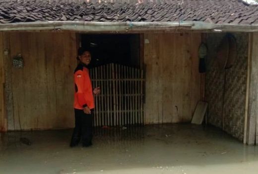 Sungai Serang Meluap, Delapan Desa di Grobogan Banjir - GenPI.co JATENG
