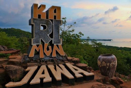 694 Keluarga di Karimunjawa Terima Sambungan Listrik Gratis - GenPI.co JATENG