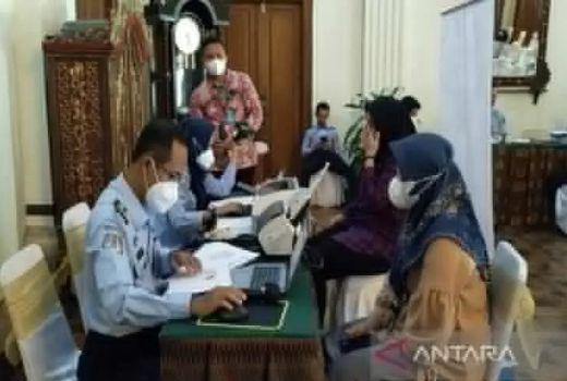 Kantor Imigrasi Solo Buka Layanan Paspor Kolektif, Ini Caranya - GenPI.co JATENG