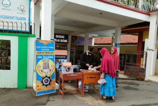 Bikin Jumbagi, Siswa SMK BP Batang Dilatih Kepekaan Sosial - GenPI.co JATENG