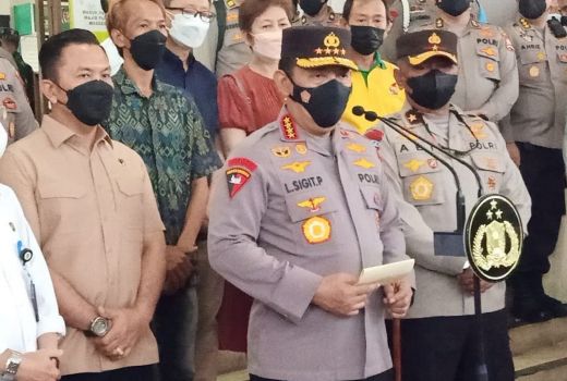 Kapolri Cek Pasokan Minyak Goreng Curah di Muntilan, Ini Hasilnya - GenPI.co JATENG