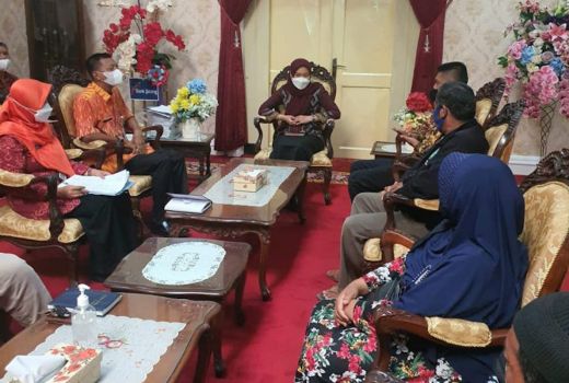 Rumah Tenggelam Akibat Rob, Bupati Demak Usulkan Bedol Dukuh - GenPI.co JATENG