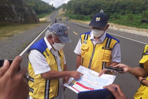 Kabar Baik! Ganjar Janji Perbaiki Jalan Daendels Kebumen Tahun Ini - GenPI.co JATENG