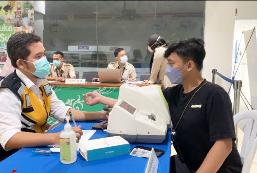Jelang Mudik, Bandara Adi Soemarmo Buka Layanan Vaksin Booster - GenPI.co JATENG
