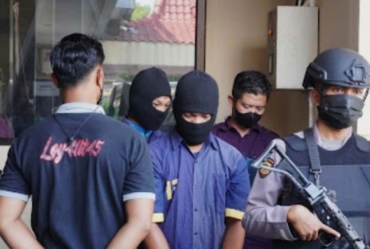 Ini Sosok 2 Tersangka Penganiayaan Dila, Dididik Keras Sang Ayah - GenPI.co JATENG