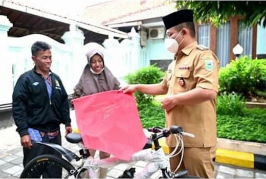 Lomba Video Pendek Bupati Kebumen Berhadiah Sepeda - GenPI.co JATENG