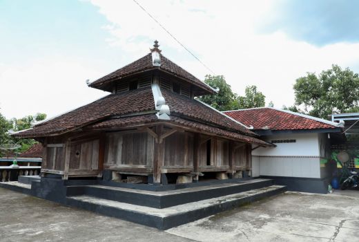 Jadwal Imsak dan Buka Puasa di Solo Raya Sabtu, 23 April 2022 - GenPI.co JATENG