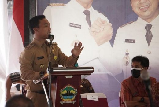 One Way Tol Trans Jawa Bikin Warung Jalur Pantura Laris Manis - GenPI.co JATENG