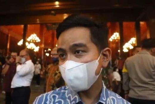 Gibran dan Ganjar Dapat Undangan PDIP ke Jakarta Besok, Ada Apa? - GenPI.co JATENG