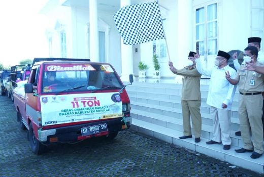 Baznas Boyolali Distribusikan 11 Ton Beras - GenPI.co JATENG