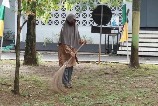 DLH Batang Siagakan 100 Petugas Tangani Sampah Saat Lebaran - GenPI.co JATENG