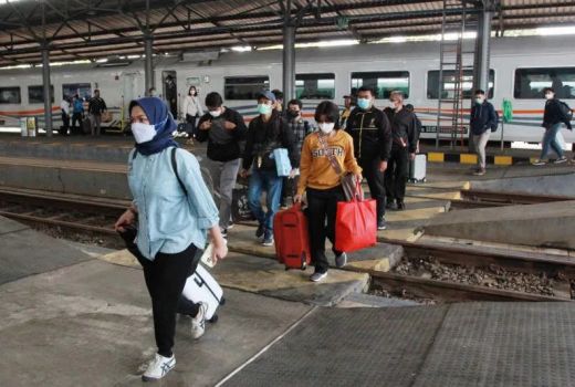 Buruan Pesan! Masih Ada 51.000 Tiket Kereta Api di Daop 4 Semarang - GenPI.co JATENG