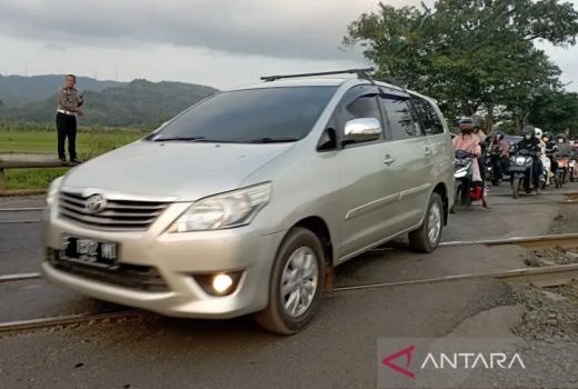 Awas! Jalur Selatan Buntu-Sampang Padat Merayap - GenPI.co JATENG