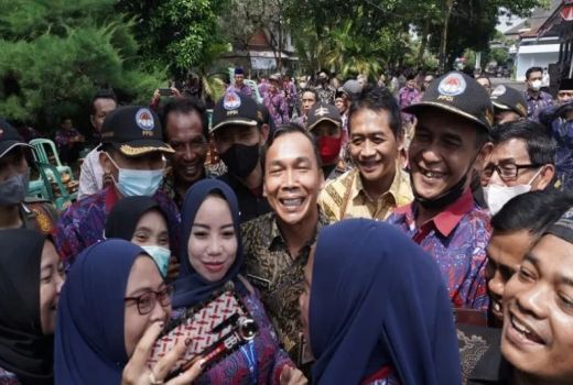 Asyik! Guru Non PNS di Batang Dapat Insentif, Segini Besarannya - GenPI.co JATENG