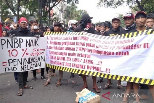 Tarif Baru PNBP 10 Persen Merugikan Nelayan Pati - GenPI.co JATENG