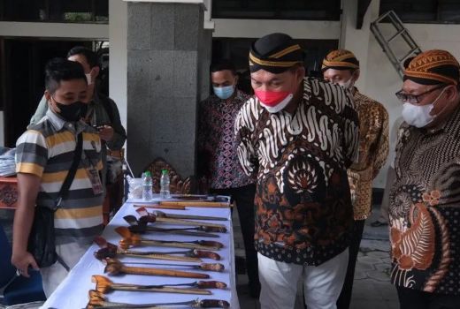 106 Keris Dipamerkan di Gedung DPRD Kota Solo - GenPI.co JATENG