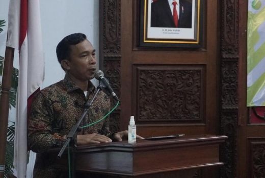Tesla Bangun Pabrik di Batang, Bupati: Perhatikan Pendidikan Anak - GenPI.co JATENG