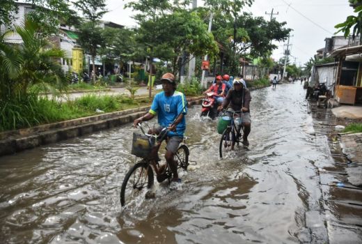 Waduh! Kota Semarang Kena Banjir Rob Lagi, Ini Titiknya - GenPI.co JATENG
