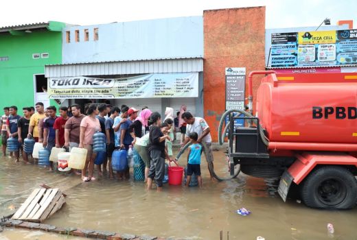 Alhamdulillah, Warga Terdampak Banjir Rob di Demak Dapat Bantuan - GenPI.co JATENG