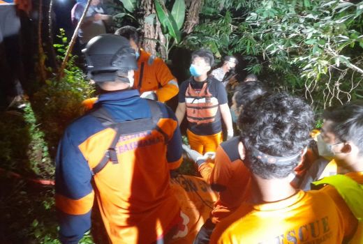 Mayat Bercelana Cokelat Ditemukan di Bantaran Bengawan Solo - GenPI.co JATENG
