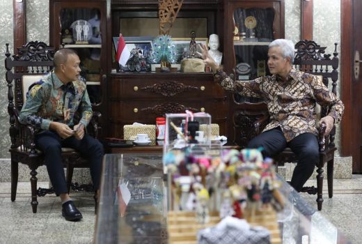 Ganjar Usul Umat Buddha yang Beribadah ke Candi Borobudur Gratis - GenPI.co JATENG