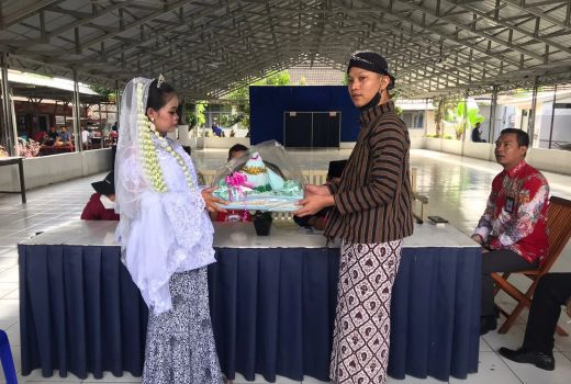 Napi Lapas Semarang Ini Terpaksa Gelar Pernikahan di Penjara - GenPI.co JATENG