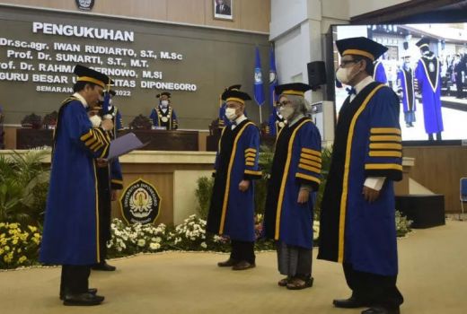 Undip Semarang Tambah 8 Guru Besar, Ini Sosoknya - GenPI.co JATENG