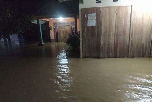 BMKG Ungkap Penyebab Banjir di Cilacap, Mohon Disimak! - GenPI.co JATENG