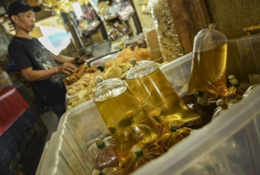 Ini Cara Beli Minyak Goreng Curah dengan Peduli Lindungi dan KTP - GenPI.co JATENG