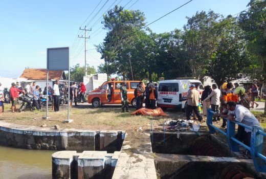 Hilang, Kakek Ditemukan Tewas Mengapung di Pintu Air Kebakkramat - GenPI.co JATENG