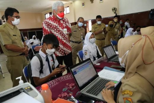 Waduh! PPDB Jateng 2022 SMA/SMK Diwarnai Isu Peretasan, Ternyata - GenPI.co JATENG