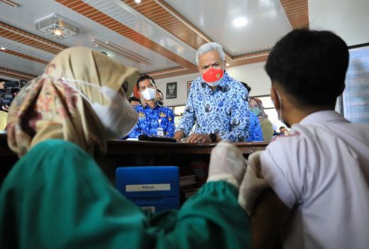 Dilarang ke Luar Jawa Tengah oleh PDIP, Ganjar Buka Suara - GenPI.co JATENG