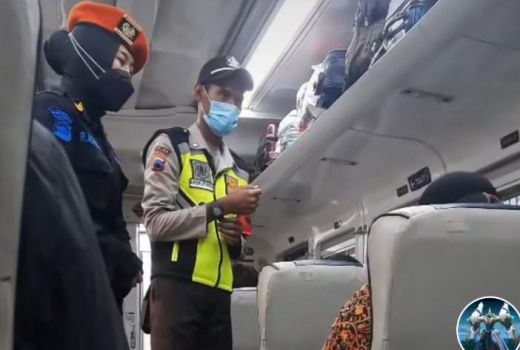 Viral! Penumpang KA Purwojaya Dipaksa Turun di Stasiun Purwokerto - GenPI.co JATENG