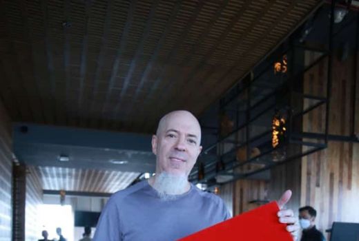 Dream Theater Dapat Hadiah Khusus dari Gibran, Apa Ya? - GenPI.co JATENG