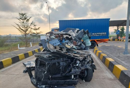 Innalillahi, Ayah Emil Dardak Meninggal Kecelakaan di Tol Pemalang-Batang - GenPI.co JATENG