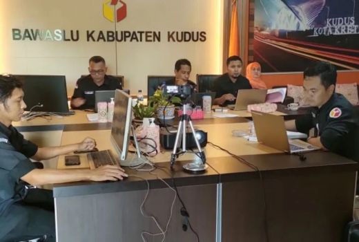 Namanya Dicatut Parpol, 13 Warga Kudus Ngadu ke Bawaslu - GenPI.co JATENG