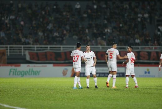 Persis Solo Keok di Kandang Borneo FC, Rasiman: Saya Minta Maaf - GenPI.co JATENG
