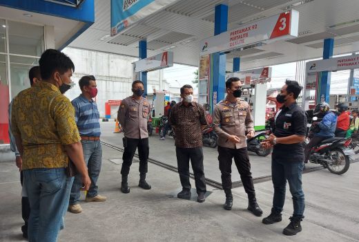 Harga BBM Naik, Ekonom: Inflasi dan Angka Kemiskinan Terancam - GenPI.co JATENG