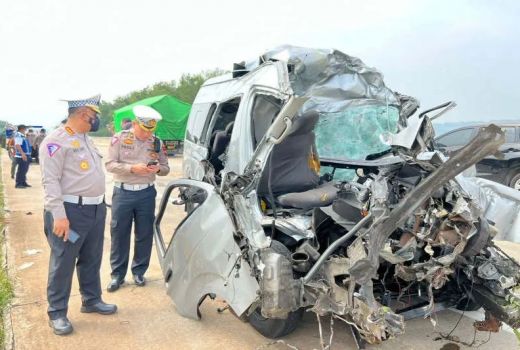 Ini Daftar Korban Kecelakaan Maut di Tol Semarang-Batang, 7 Orang Tewas - GenPI.co JATENG