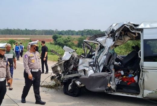 7 Korban Tewas Kecelakaan Maut di Tol Semarang-Batang Dapat Santunan - GenPI.co JATENG