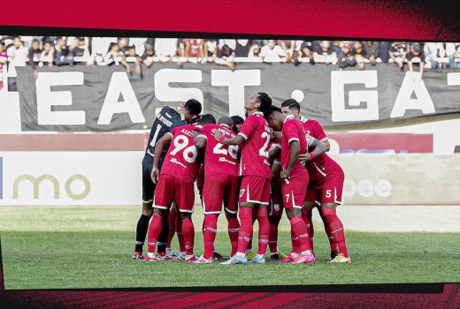 Manajemen Persis Solo Larang Suporter Datang ke Stadion Maguwoharjo: Demi Kepentingan Bersama - GenPI.co JATENG