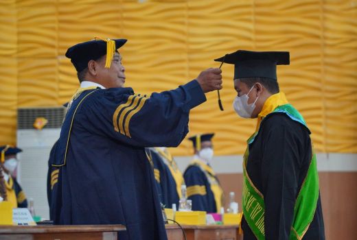 Keren! 2 Wisudawan Unnes Ini Lulus dengan IPK 4,00 - GenPI.co JATENG
