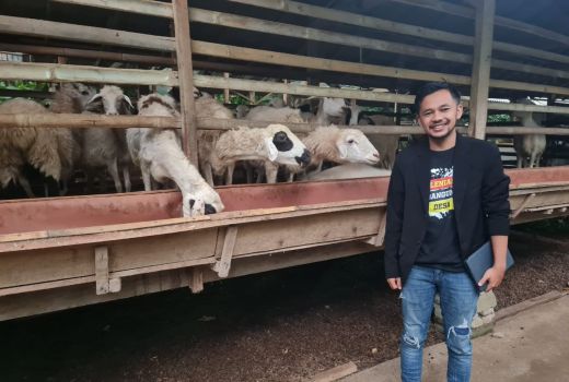 Kisah Sukses Rayndra Jadi Peternak Modern Lalu Buka Sekolah Petani Milenial - GenPI.co JATENG
