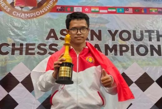 Keren! Mahasiswa Udinus Semarang Sabet Medali Emas di Asian Youth Chess Championship 2022 - GenPI.co JATENG