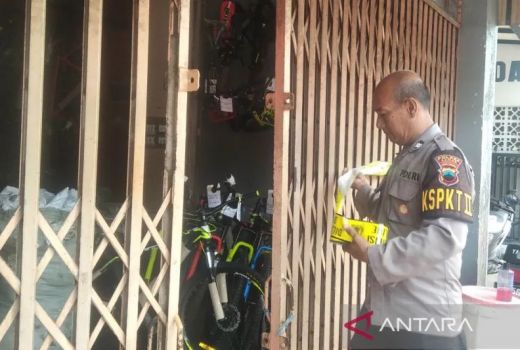 Toko Sepeda di Kudus Dibobol Maling, Aksinya Terekam CCTV - GenPI.co JATENG