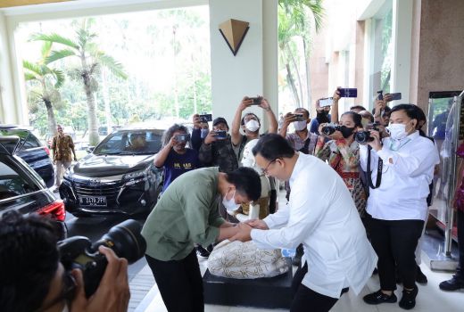 PDIP Kritik Perjumpaan Anies dengannya di Solo, Gibran: Cuma Sarapan dan Pengajian Bareng - GenPI.co JATENG