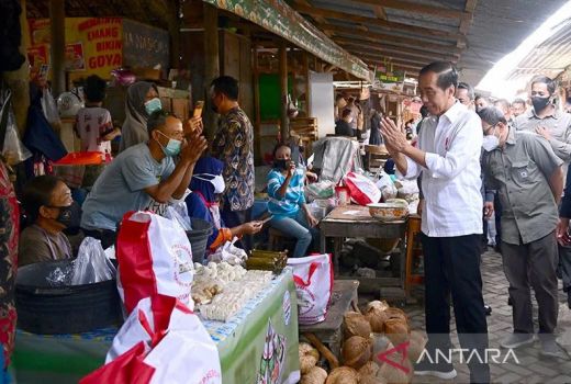 Hadiri Munas Hipmi di Solo, Jokowi Ingatkan Menteri Hati-Hati Bikin Kebijakan - GenPI.co JATENG