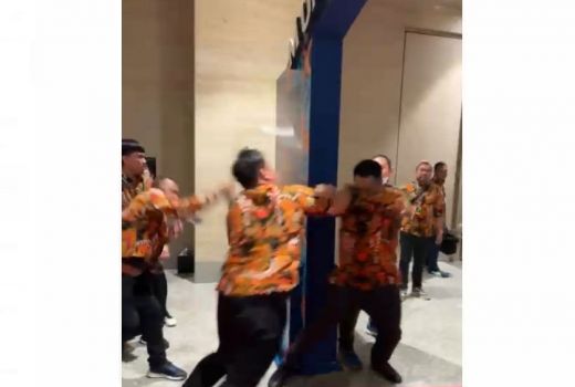 Munas di Solo Ricuh, Ganjar Minta Anggota Hipmi Jadi Contoh yang Baik - GenPI.co JATENG