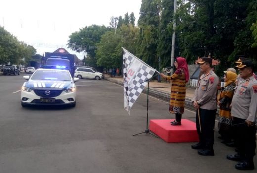 Pemkab dan Polres Batang Turut Kirim Bantuan untuk Korban Gempa Cianjur, Apa Saja? - GenPI.co JATENG