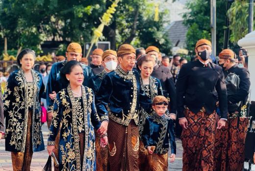 Ngunduh Mantu Nikahan Kaesang Pakai Adat Jawa, Presiden Jokowi: Kami Nguri-Uri Kebudayaan - GenPI.co JATENG